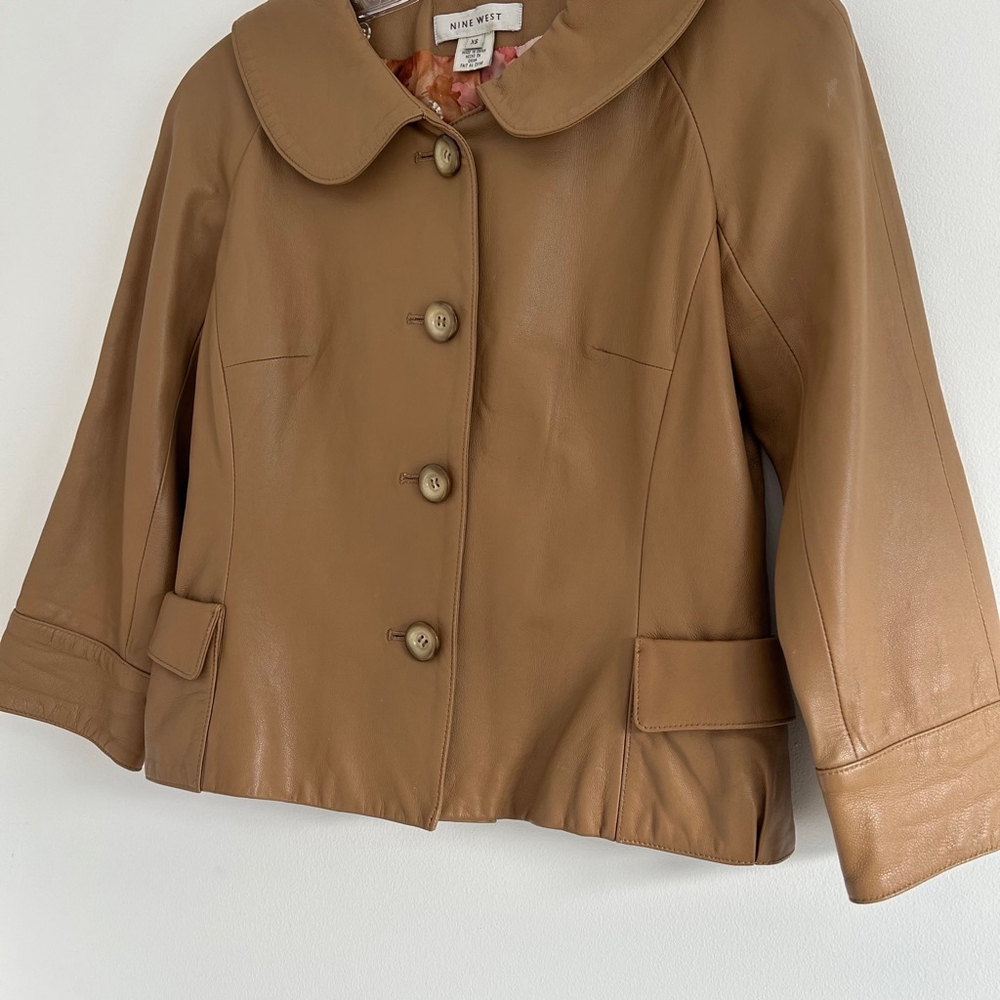 VINTAGE 100% Leather Nine West Cropped Peter Pan Collar Beige Jacket Size XS - Picture 6 of 15